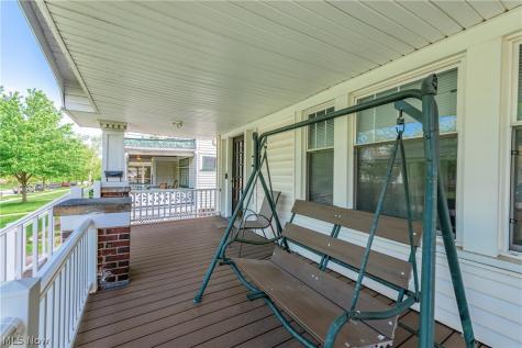 1631 Cohassett Avenue Lakewood OH 44107