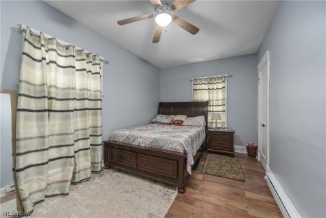 1631 Cohassett Avenue Lakewood OH 44107