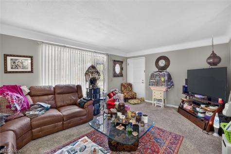 5603 Warwick Drive Parma OH 44129