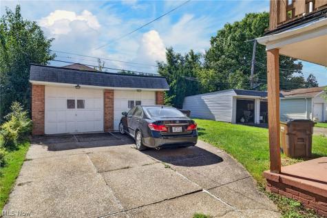 5603 Warwick Drive Parma OH 44129