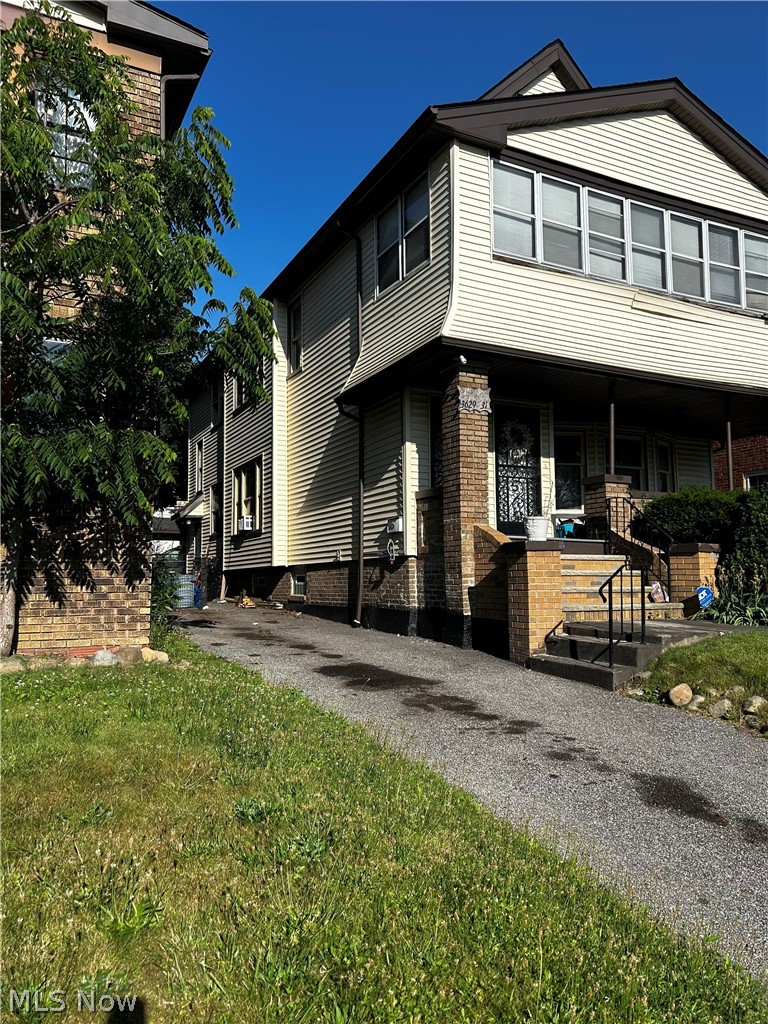 3629 Menlo Road Shaker Heights OH 44120