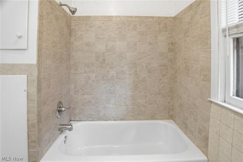 638 6th Street Marietta OH 45750