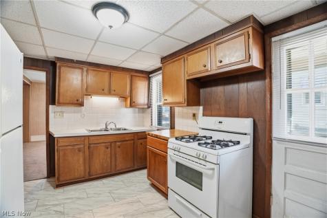 638 6th Street Marietta OH 45750