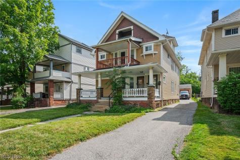 1703-1705 Glenmont Road Cleveland Heights OH 44118