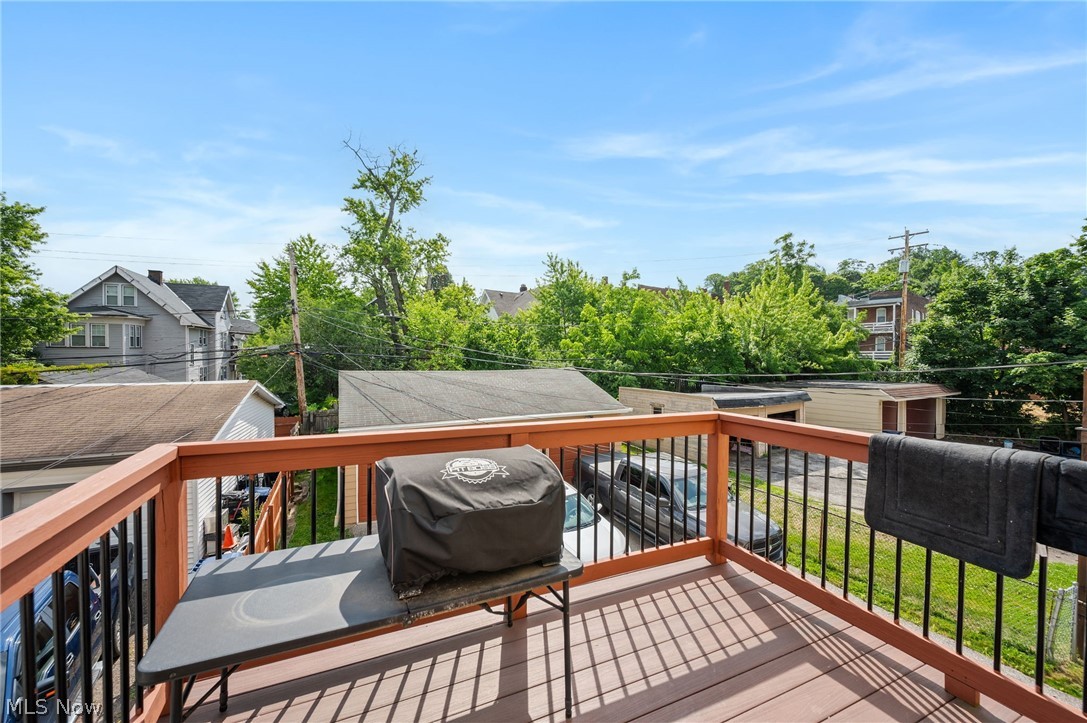 1703-1705 Glenmont Road Cleveland Heights OH 44118