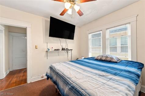 1703-1705 Glenmont Road Cleveland Heights OH 44118