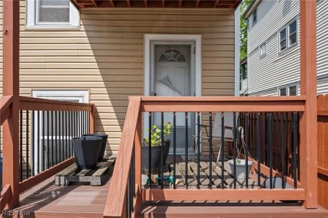 1703-1705 Glenmont Road Cleveland Heights OH 44118
