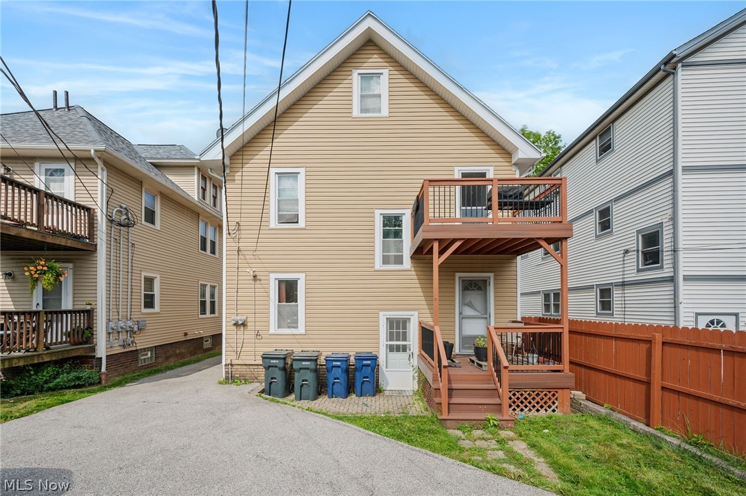 1703-1705 Glenmont Road Cleveland Heights OH 44118