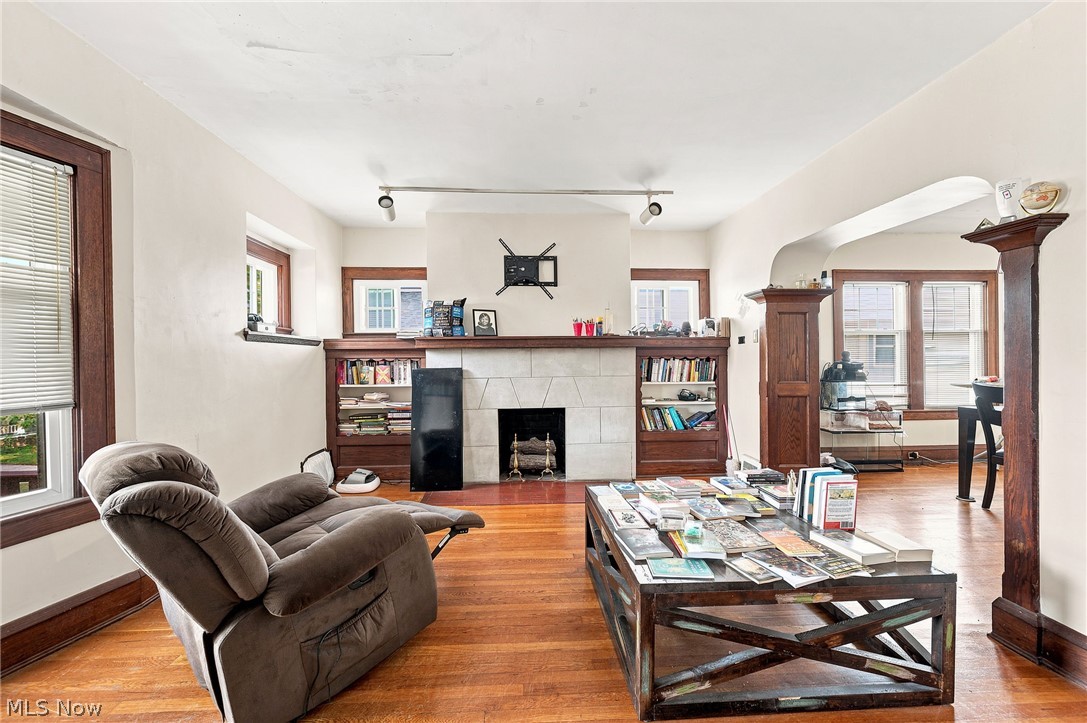 1703-1705 Glenmont Road Cleveland Heights OH 44118