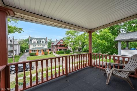 1703-1705 Glenmont Road Cleveland Heights OH 44118