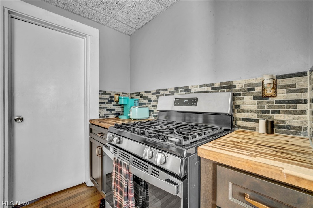 4024 E 26th Street Newburgh Heights OH 44105