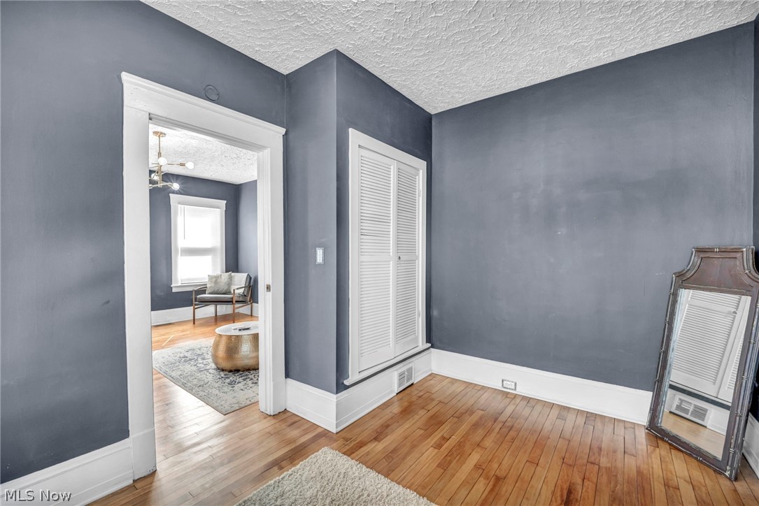 4024 E 26th Street Newburgh Heights OH 44105
