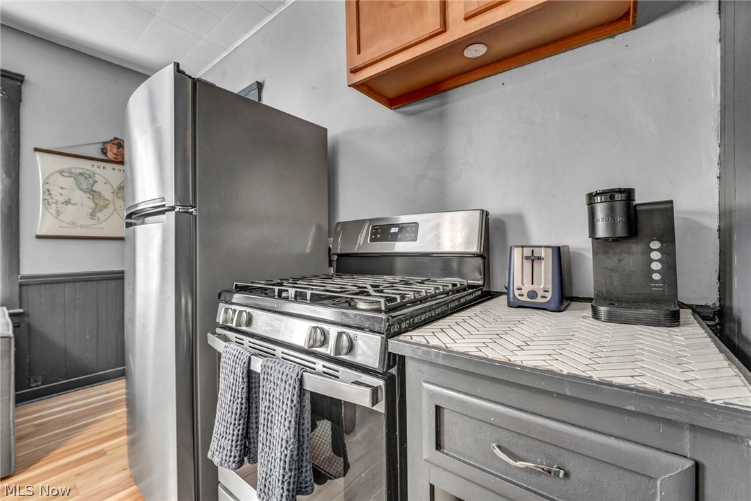 4024 E 26th Street Newburgh Heights OH 44105