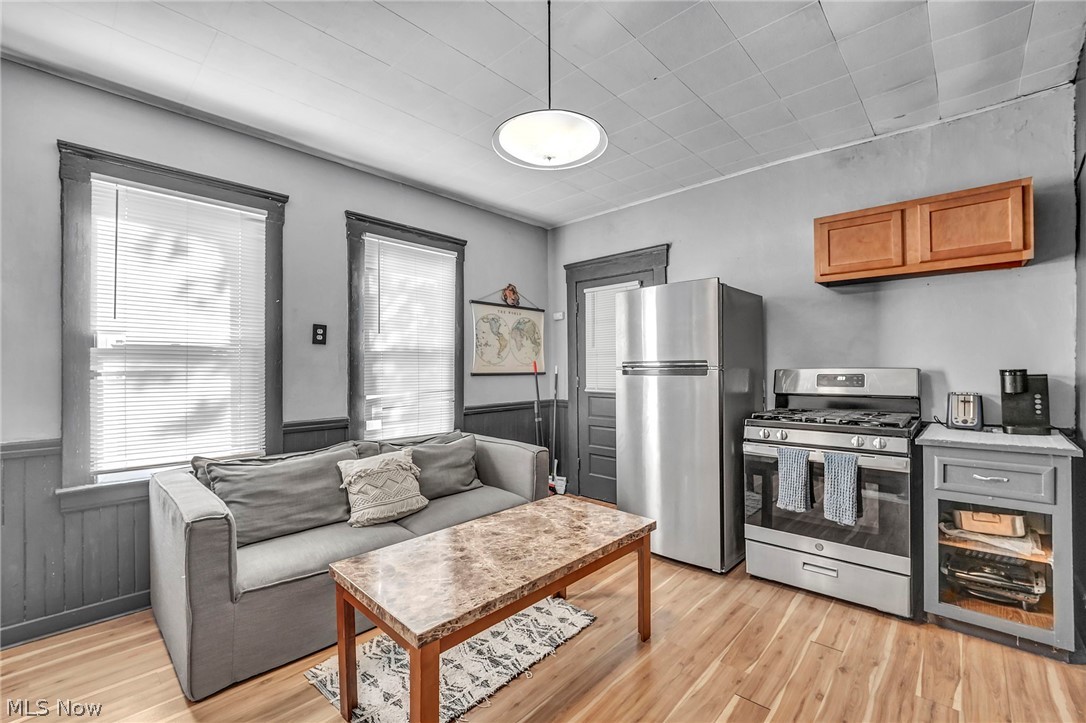 4024 E 26th Street Newburgh Heights OH 44105