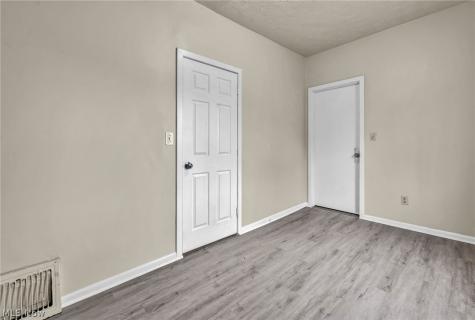 3667 E 61st Street Cleveland OH 44105
