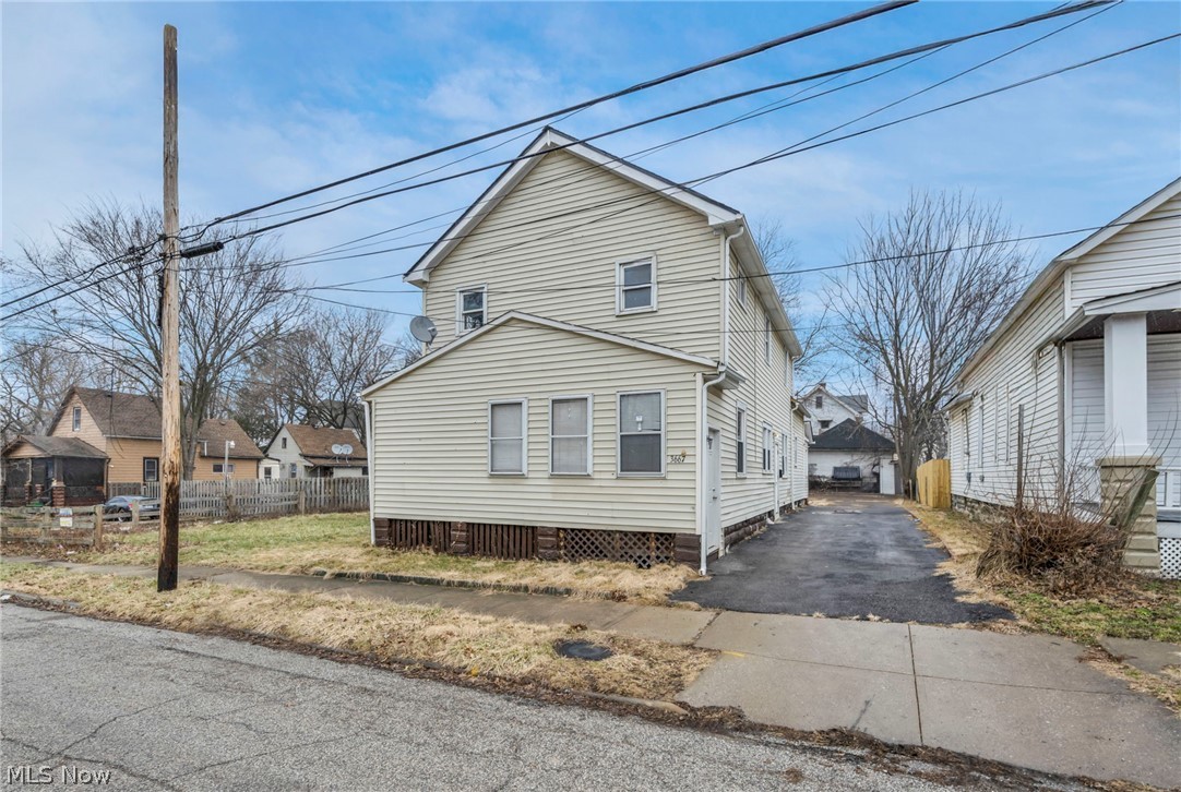 3667 E 61st Street Cleveland OH 44105