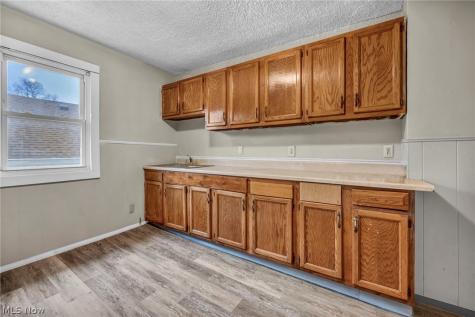 3667 E 61st Street Cleveland OH 44105
