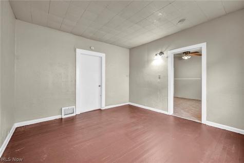 3667 E 61st Street Cleveland OH 44105