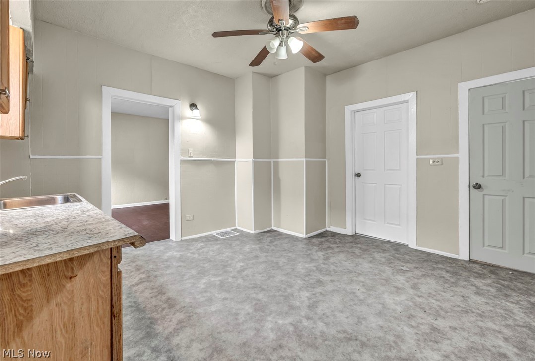 3667 E 61st Street Cleveland OH 44105