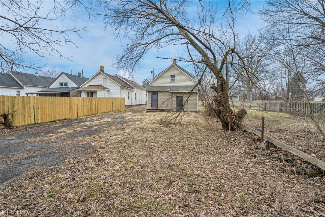 3667 E 61st Street Cleveland OH 44105