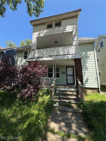 13821 Deise Avenue Cleveland OH 44110
