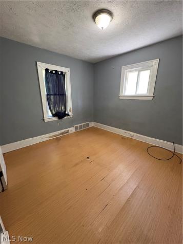 13821 Deise Avenue Cleveland OH 44110