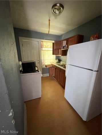 13821 Deise Avenue Cleveland OH 44110