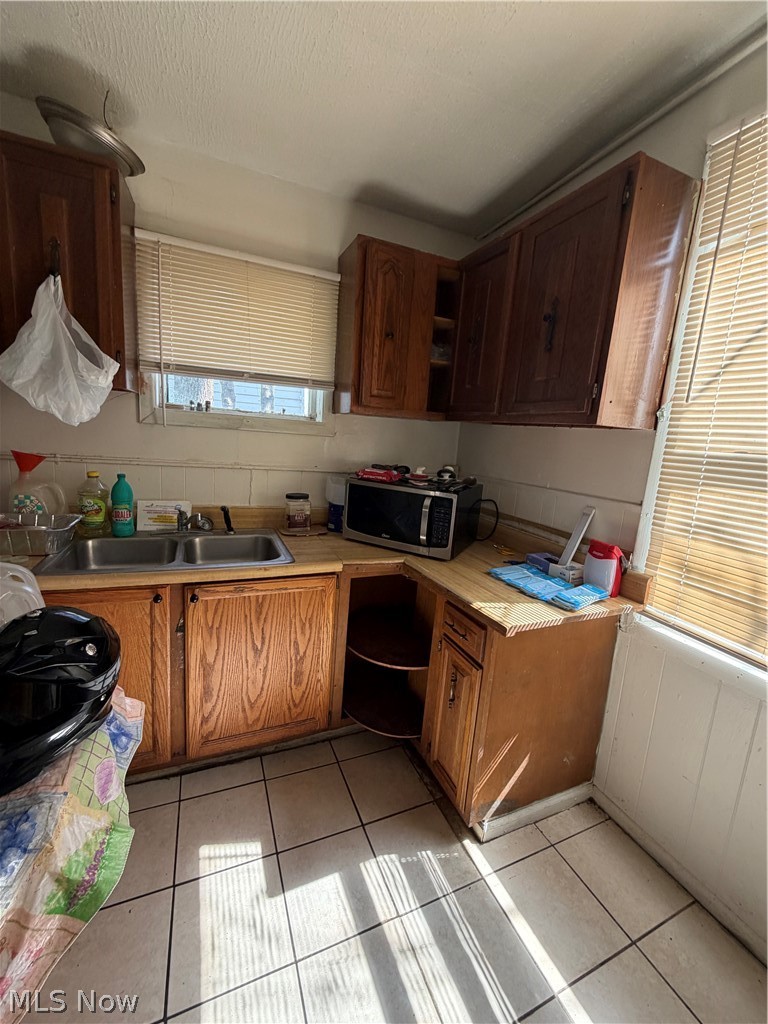 1369 E 41st Street Cleveland OH 44103