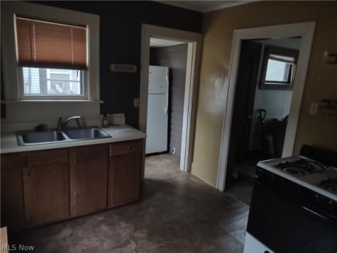 531-533-535-539 Allyn Street Akron OH 44311