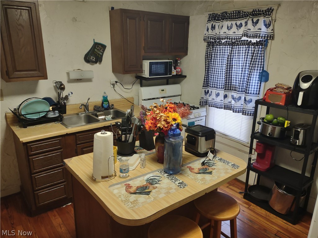 531-533-535-539 Allyn Street Akron OH 44311