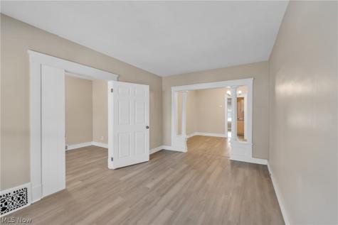 3011 Bradwell Avenue Cleveland OH 44109