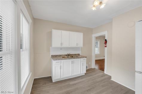 3011 Bradwell Avenue Cleveland OH 44109