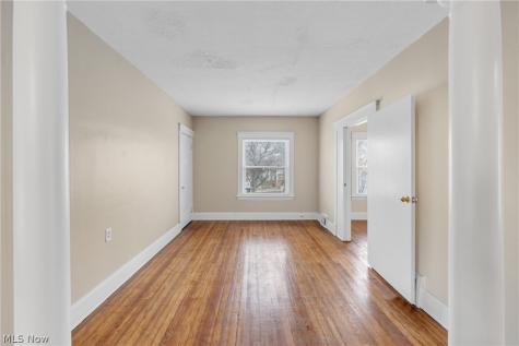 3011 Bradwell Avenue Cleveland OH 44109