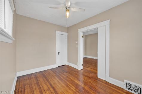 3011 Bradwell Avenue Cleveland OH 44109