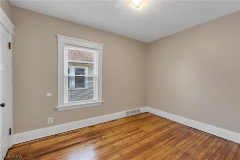 3011 Bradwell Avenue Cleveland OH 44109