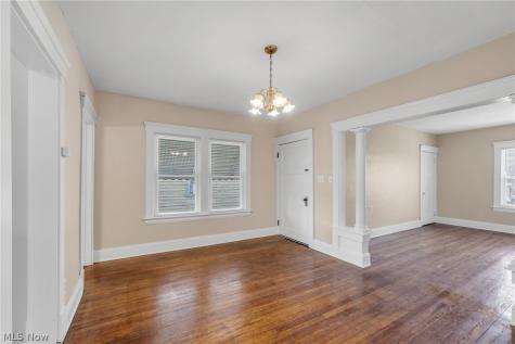 3011 Bradwell Avenue Cleveland OH 44109