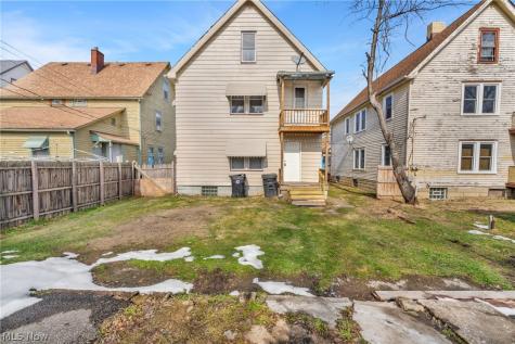 3011 Bradwell Avenue Cleveland OH 44109