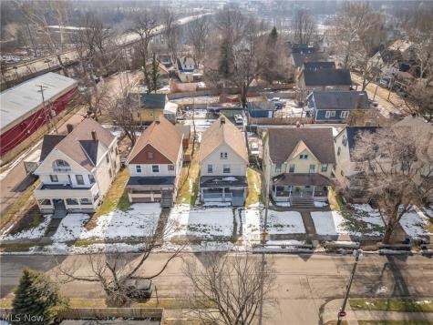 3011 Bradwell Avenue Cleveland OH 44109
