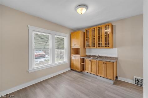 3011 Bradwell Avenue Cleveland OH 44109