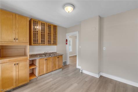 3011 Bradwell Avenue Cleveland OH 44109