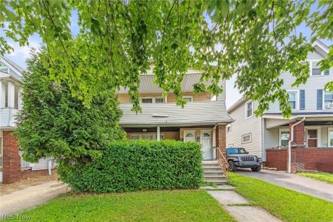 2219 Chesterland Avenue Lakewood OH 44107