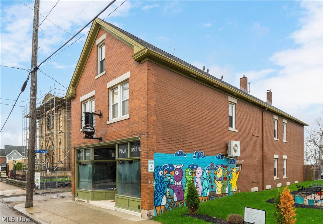 751 Starkweather Cleveland OH 44113