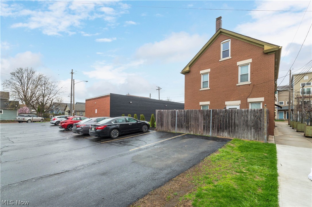 751 Starkweather Cleveland OH 44113