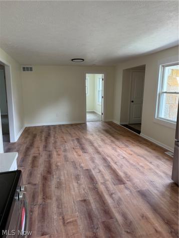 550-554 Magnolia Avenue Cuyahoga Falls OH 44221