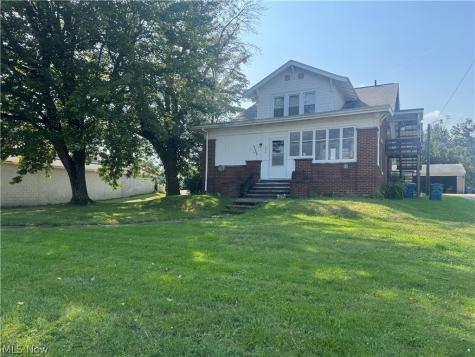 521 S Prospect Avenue S Hartville OH 44632