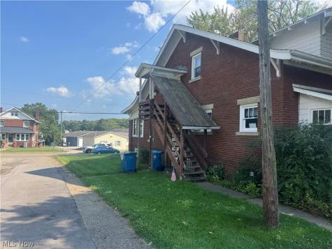 521 S Prospect Avenue S Hartville OH 44632