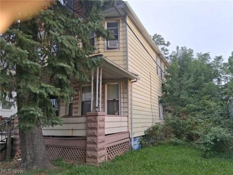 7016 Ivy Avenue Cleveland OH 44127