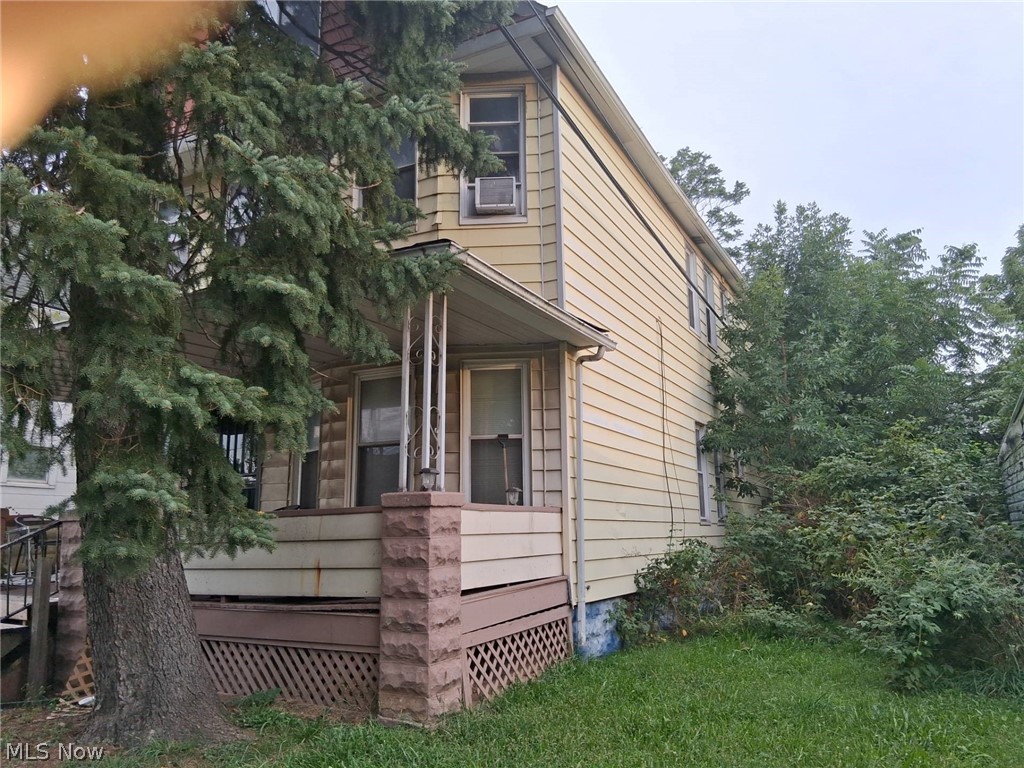 7016 Ivy Avenue Cleveland OH 44127
