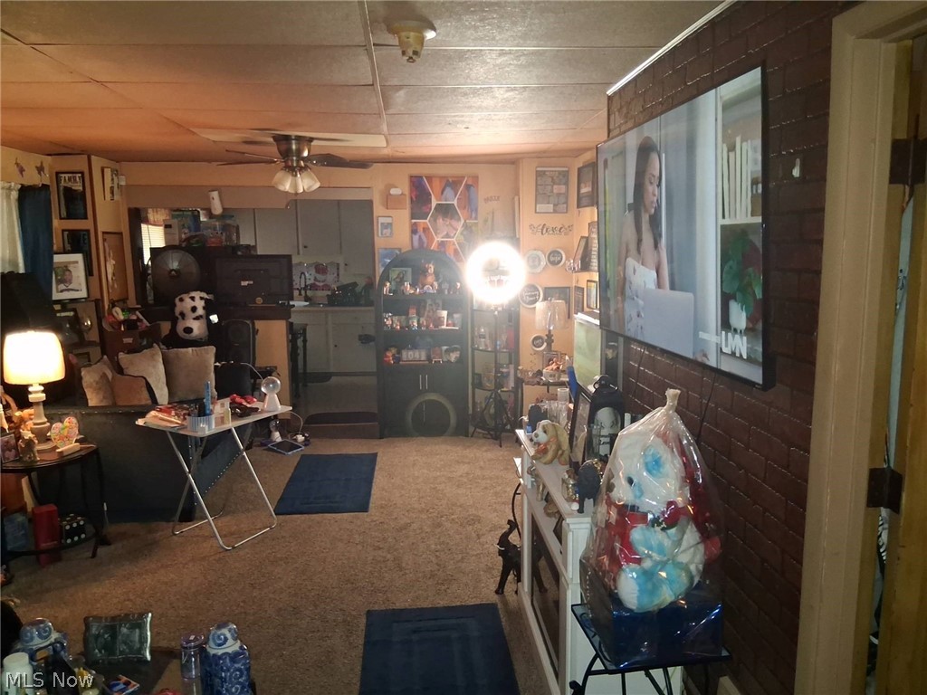 7016 Ivy Avenue Cleveland OH 44127