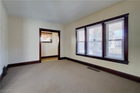 3316 W 97th Street Cleveland OH 44102
